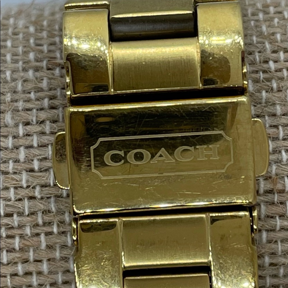 Coach Watch - Picture 4 of 4